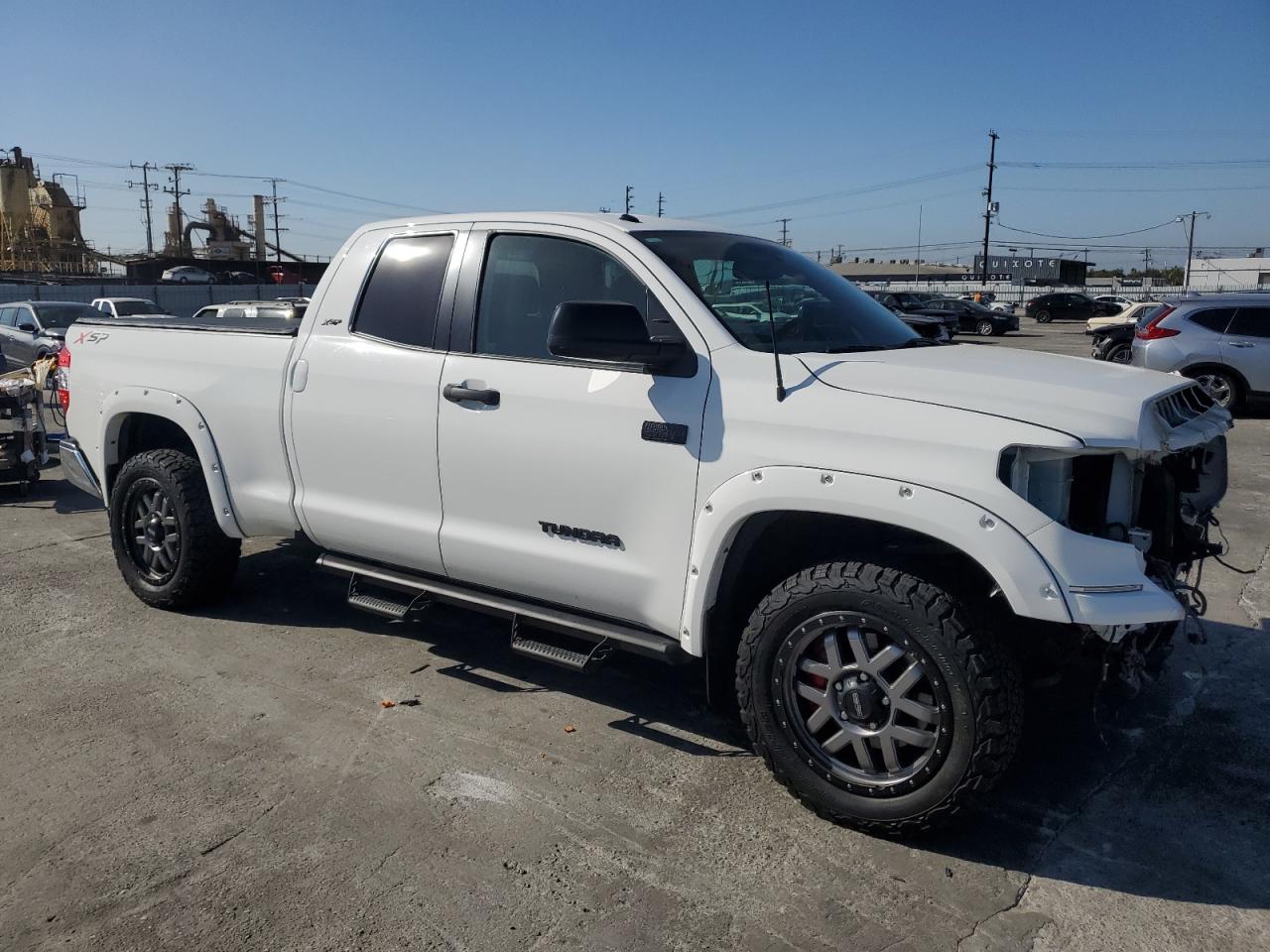 2017 Toyota Tundra VIN 5TFRW5F13HX220108 Copart auction photo, all over damage thumbnail 4