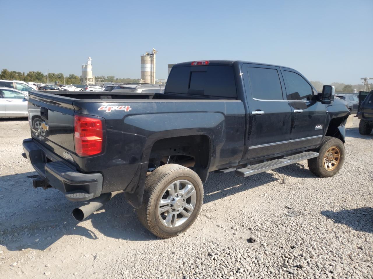 2015 Chevrolet Silverado VIN 1GC1KXE85FF609631 Copart auction photo, front end damage thumbnail 3