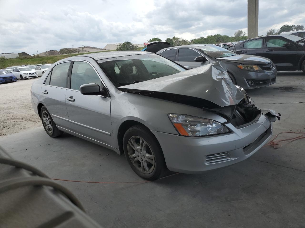 2007 Honda Accord VIN 1HGCM56367A063464 Copart auction photo, front end damage thumbnail 4
