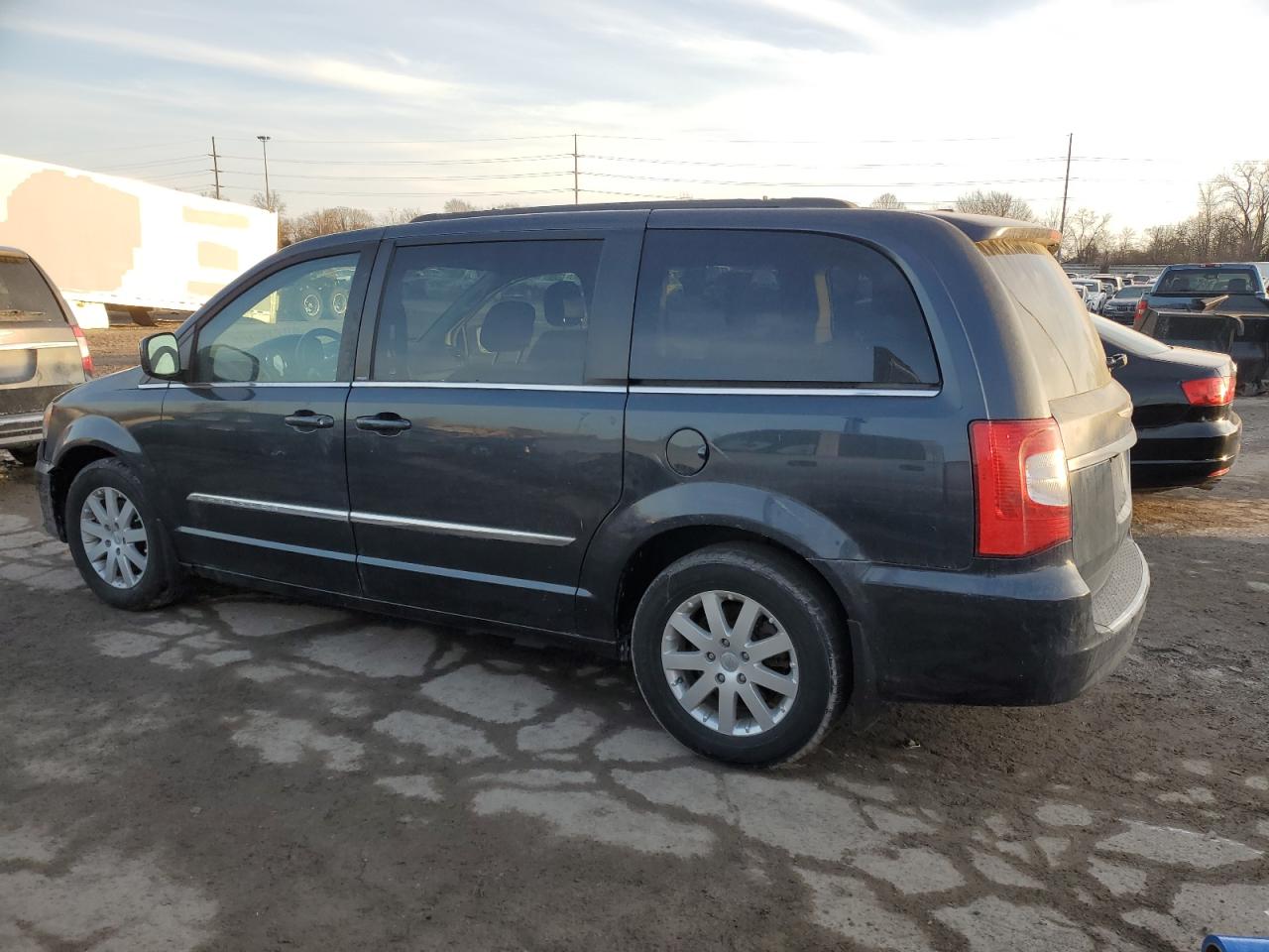 2014 Chrysler Town & Country VIN 2C4RC1BG7ER304440 Copart auction photo, front end / undercarriage damage thumbnail 2