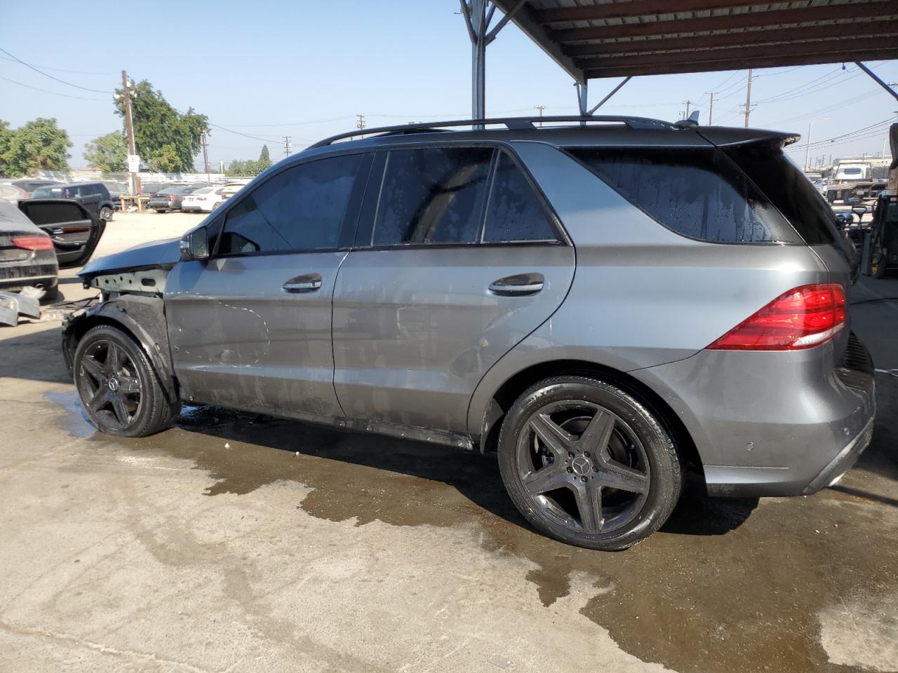 2017 Mercedes-Benz GLE VIN 4JGDA6EB7HA820950 Copart auction photo, front end / side damage thumbnail 2
