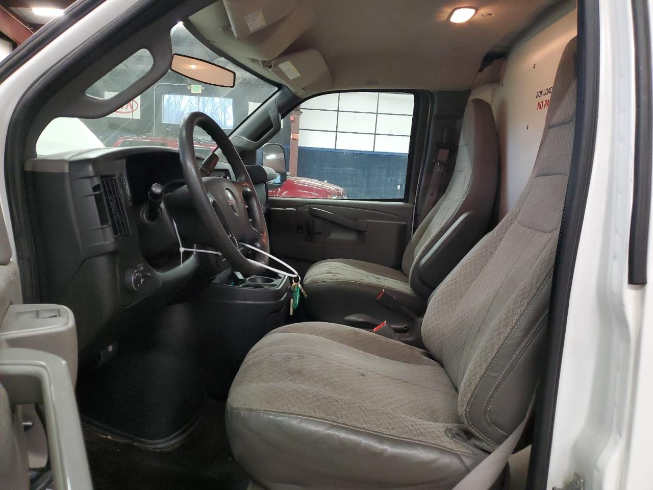 2016 GMC Savana VIN 1GTW7AFF6G1206452 Copart auction photo, rear end / mechanical damage thumbnail 7