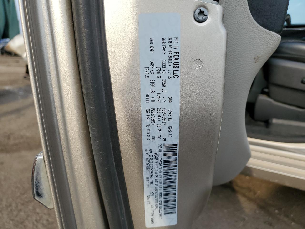 2016 Chrysler Town & Country VIN 2C4RC1JGXGR232363 Copart auction photo, front end damage thumbnail 13