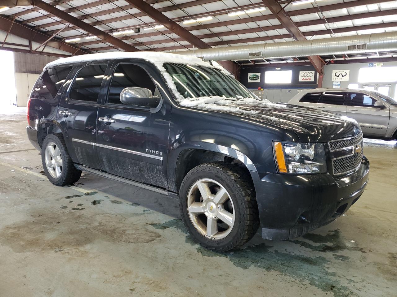 2013 Chevrolet Tahoe VIN 1GNSKCE01DR229437 Copart auction photo, minor dent/scratches damage thumbnail 4