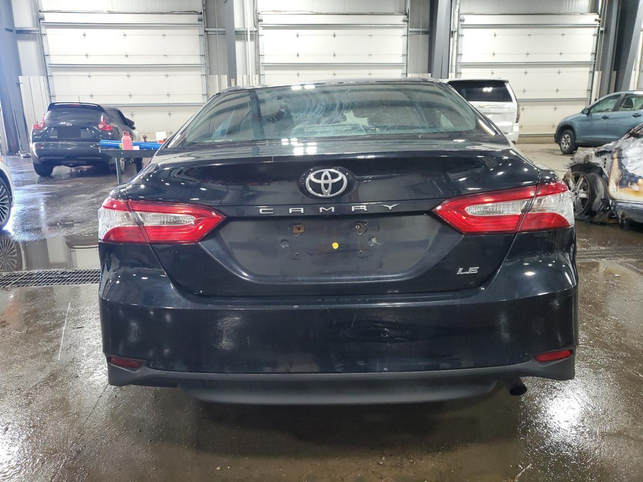 2018 Toyota Camry VIN 4T1B11HK2JU037476 Copart auction photo, front end / side damage thumbnail 6
