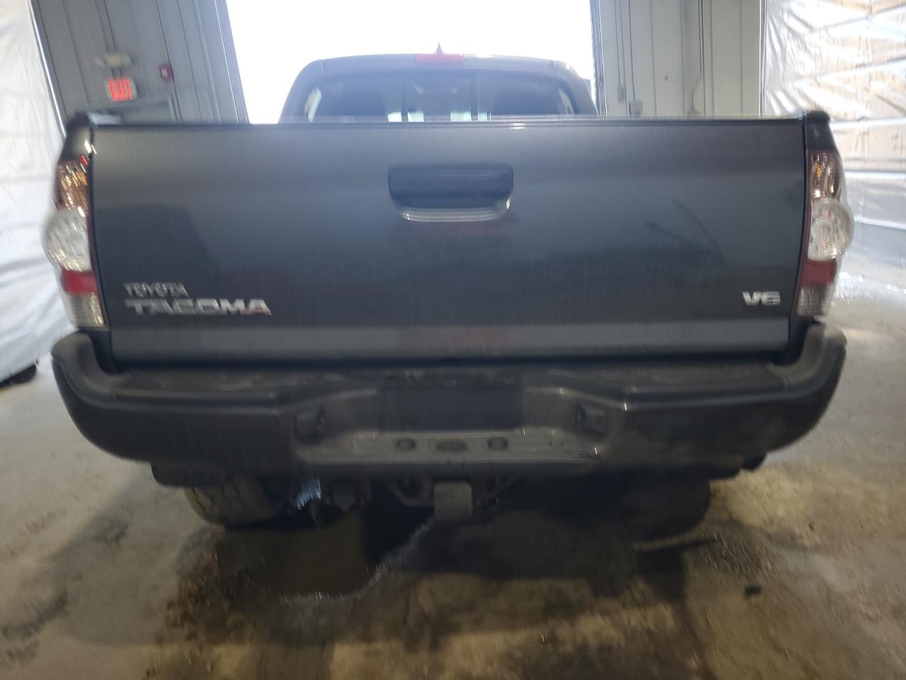 2014 Toyota Tacoma VIN 3TMMU4FN4EM071741 Copart auction photo, front end / minor dent/scratches damage thumbnail 6