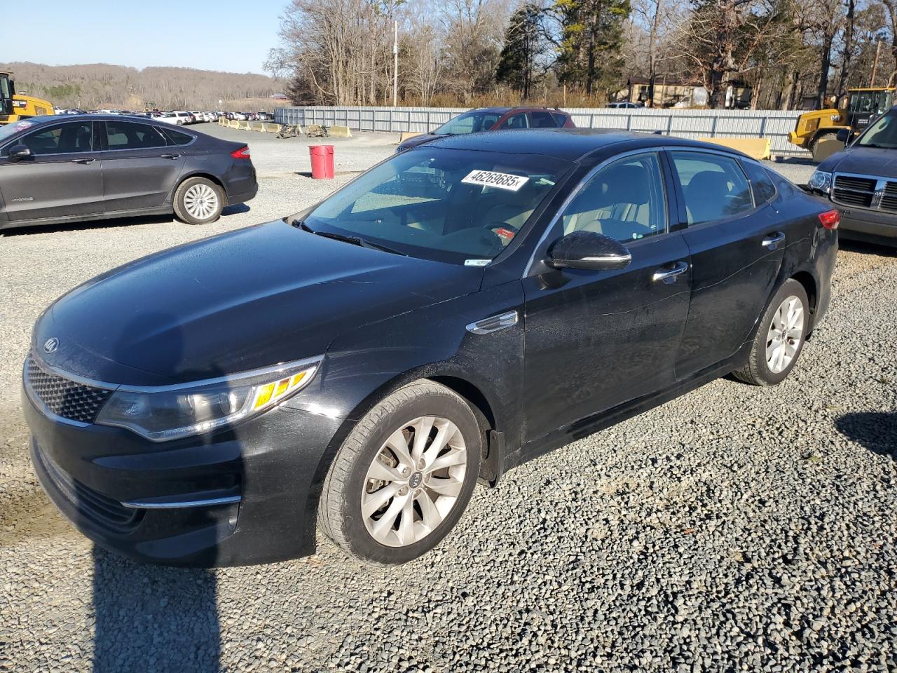 2018 KIA Optima VIN 5XXGU4L37JG212295