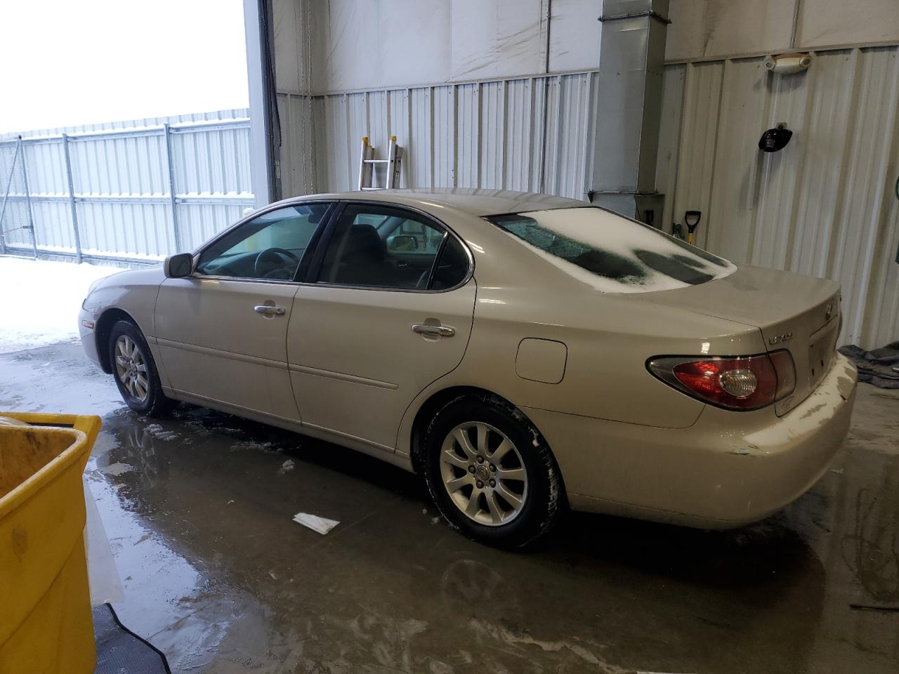 2003 Lexus ES VIN JTHBF30G430106671 Copart auction photo, front end / minor dent/scratches damage thumbnail 2