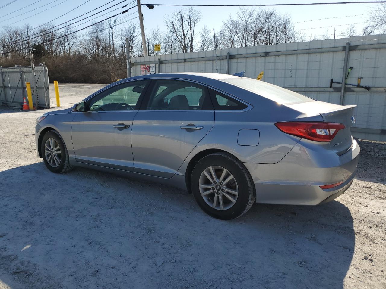 2017 Hyundai Sonata VIN 5NPE24AF9HH588490 Copart auction photo, minor dent/scratches damage thumbnail 2