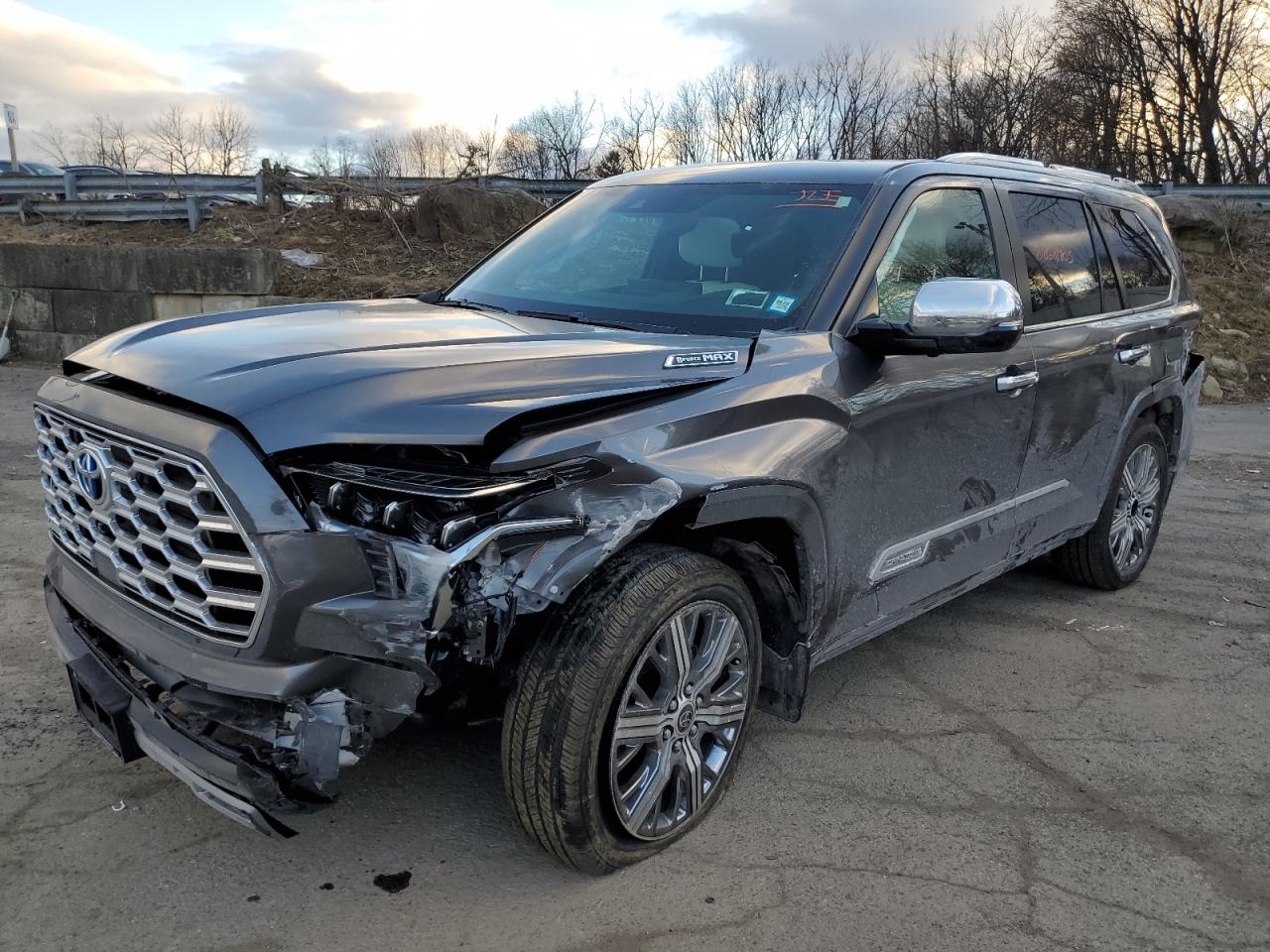 2024 Toyota Sequoia VIN 7SVAAABA3RX039284 - Copart auction photo
