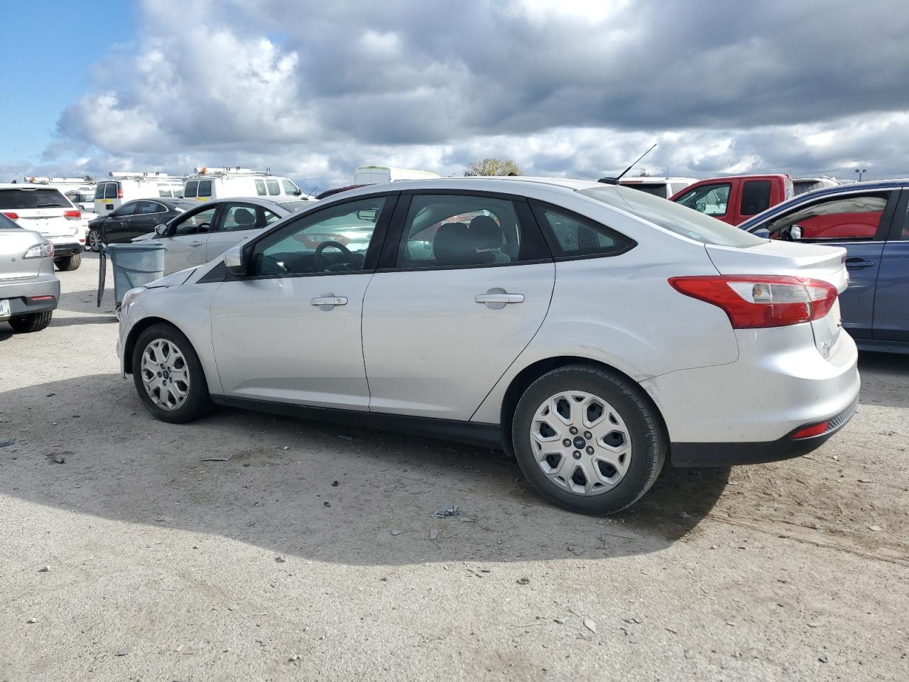 2012 Ford Focus VIN 1FAHP3F28CL447550 Copart auction photo, front end / minor dent/scratches damage thumbnail 2