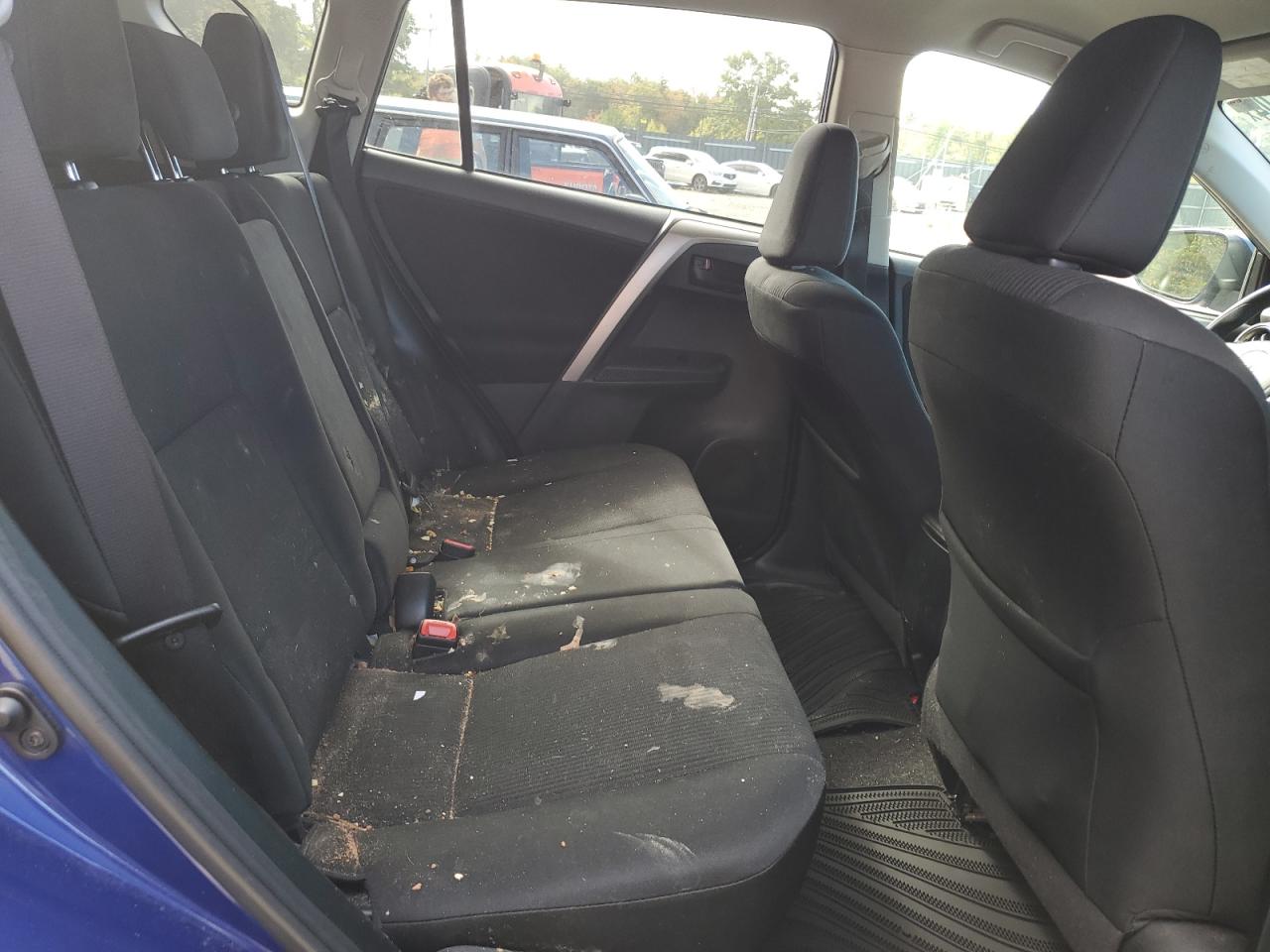 2015 Toyota RAV 4 VIN 2T3BFREV3FW370850 Copart auction photo, rear end / vandalism damage thumbnail 11