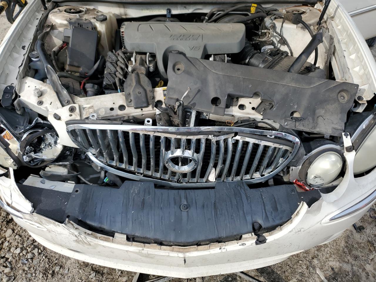 2008 Buick LaCrosse VIN 2G4WC582281254549 Copart auction photo, front end damage thumbnail 11