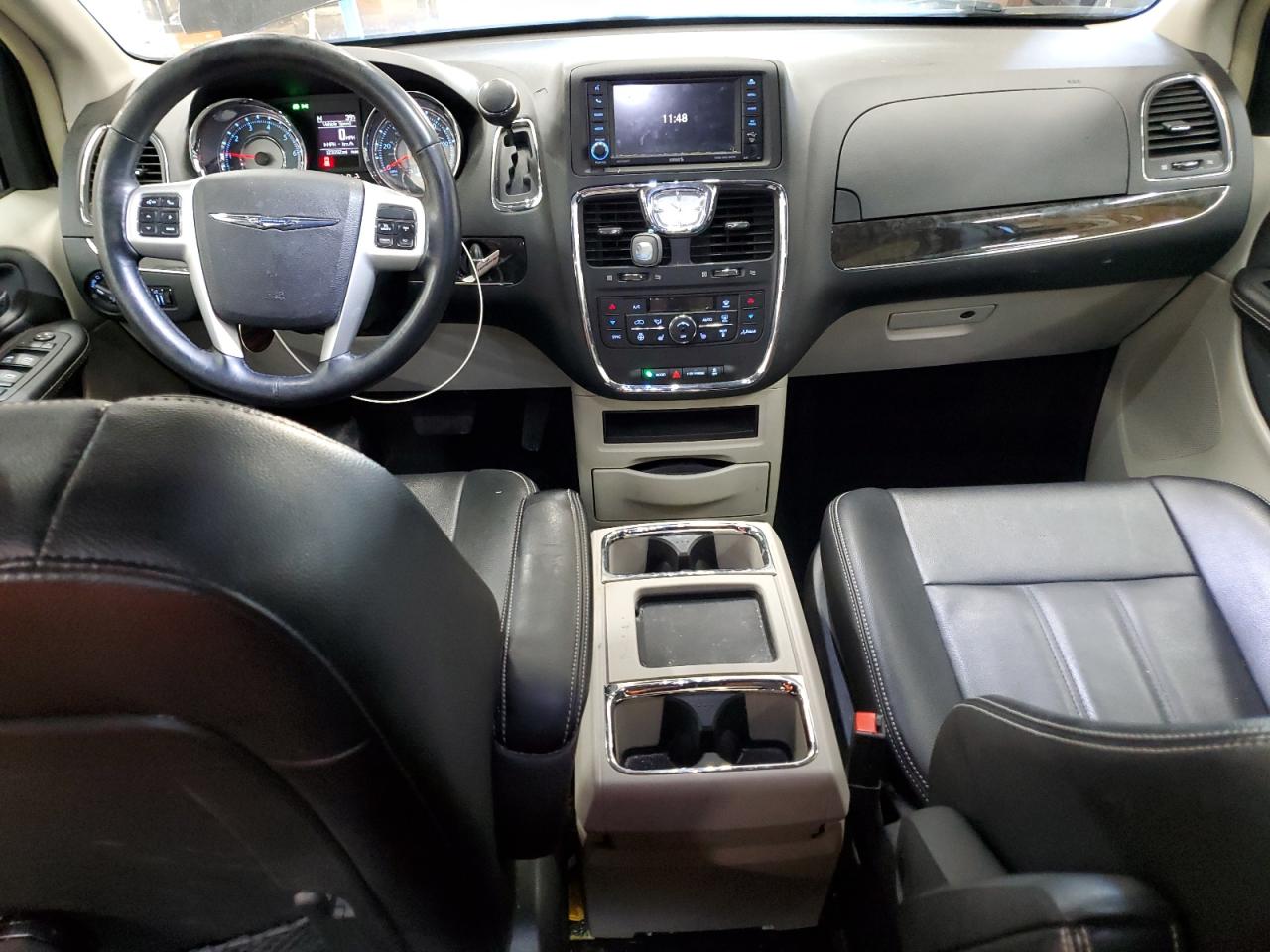 2015 Chrysler Town & Country VIN 2C4RC1BG9FR628541 Copart auction photo, side damage thumbnail 8