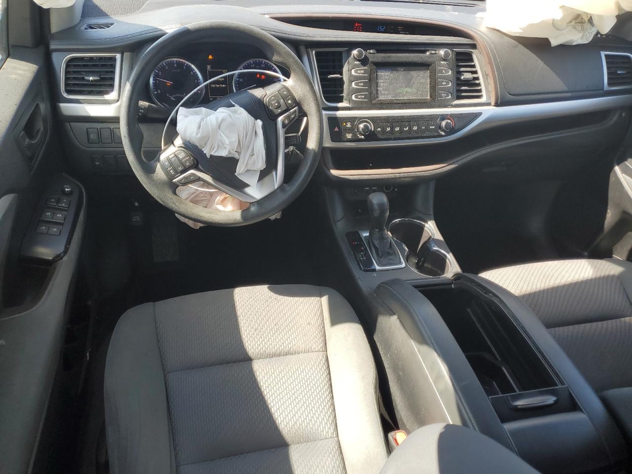 2019 Toyota Highlander VIN 5TDZZRFH5KS320364 Copart auction photo, front end damage thumbnail 8