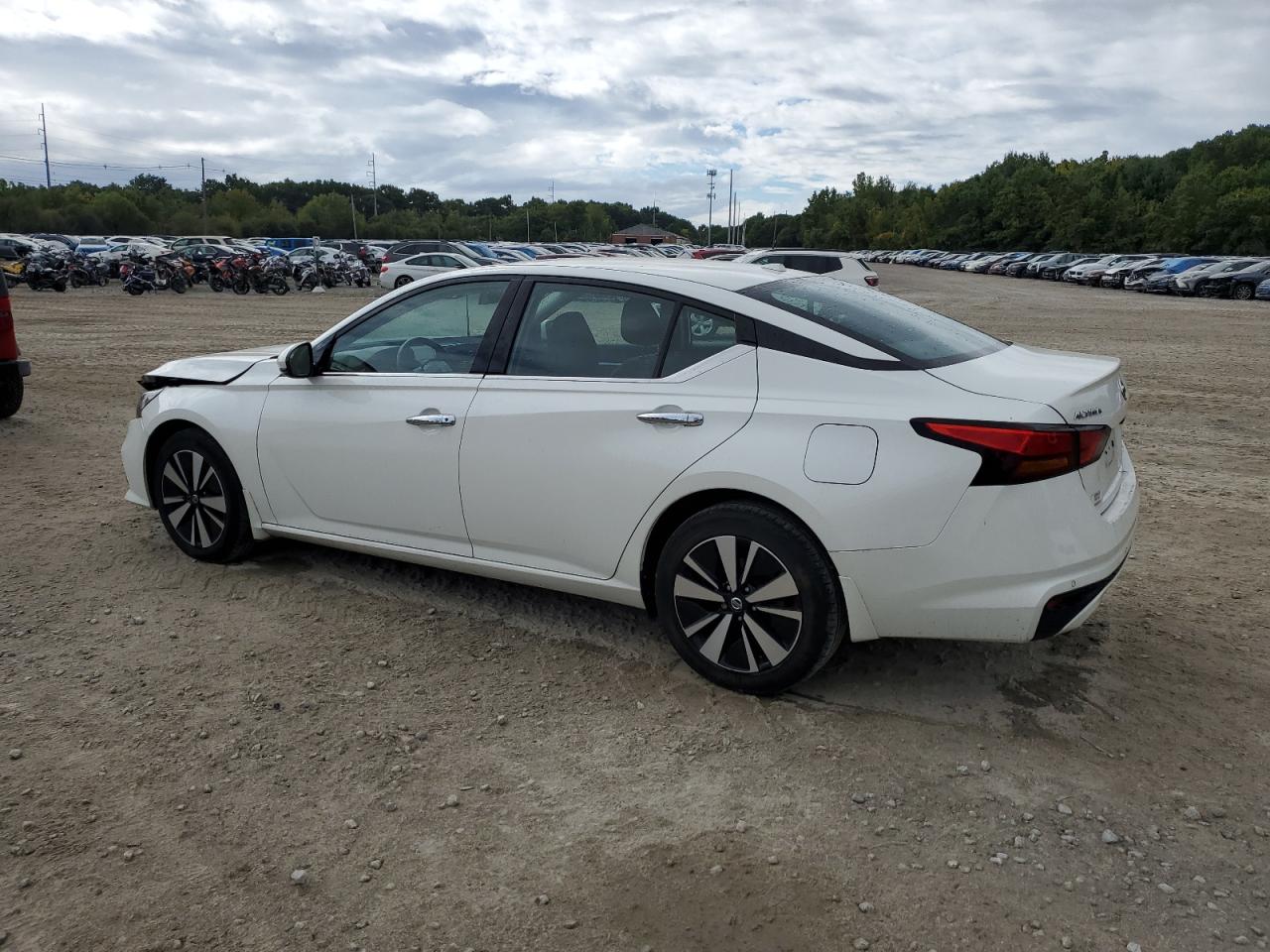 2020 Nissan Altima VIN 1N4BL4DW7LN301030 Copart auction photo, front end damage thumbnail 2