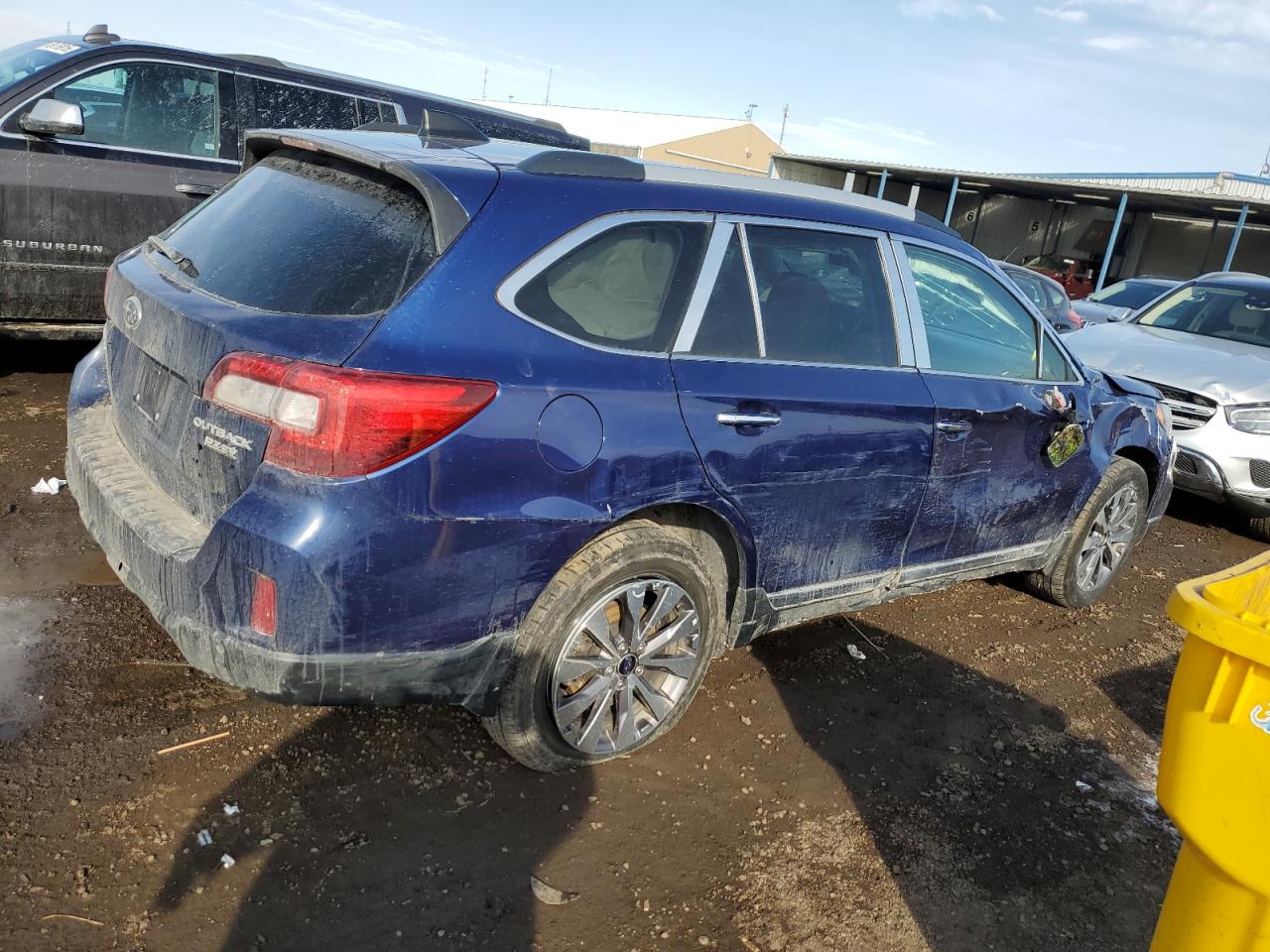 2017 Subaru Outback VIN 4S4BSATC0H3399660 Copart auction photo, rollover damage thumbnail 3