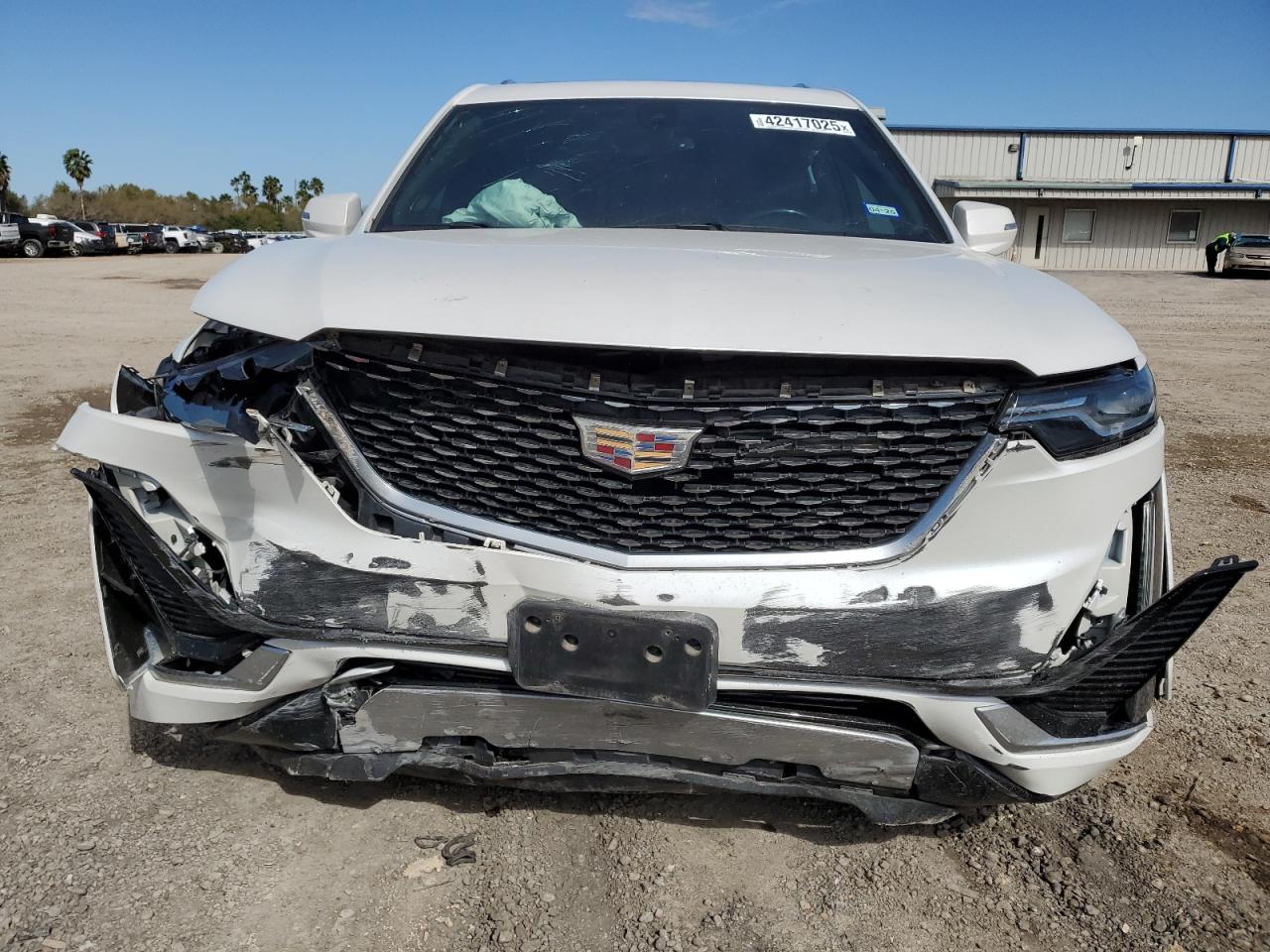 2020 Cadillac XT6 VIN 1GYKPCRS7LZ175396 Copart auction photo, front end damage thumbnail 5