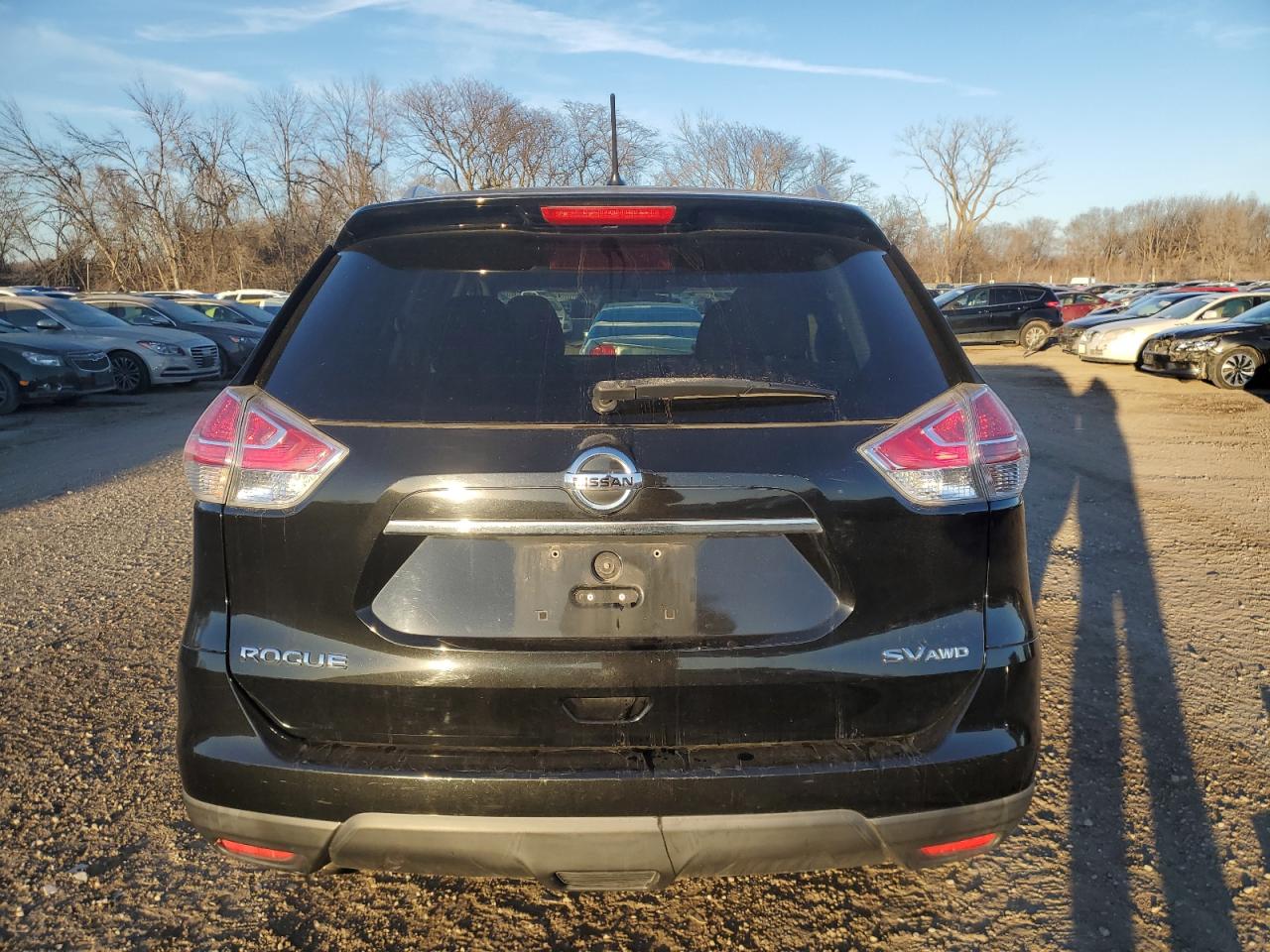 2016 Nissan Rogue VIN KNMAT2MV8GP642433 Copart auction photo, side / mechanical damage thumbnail 6