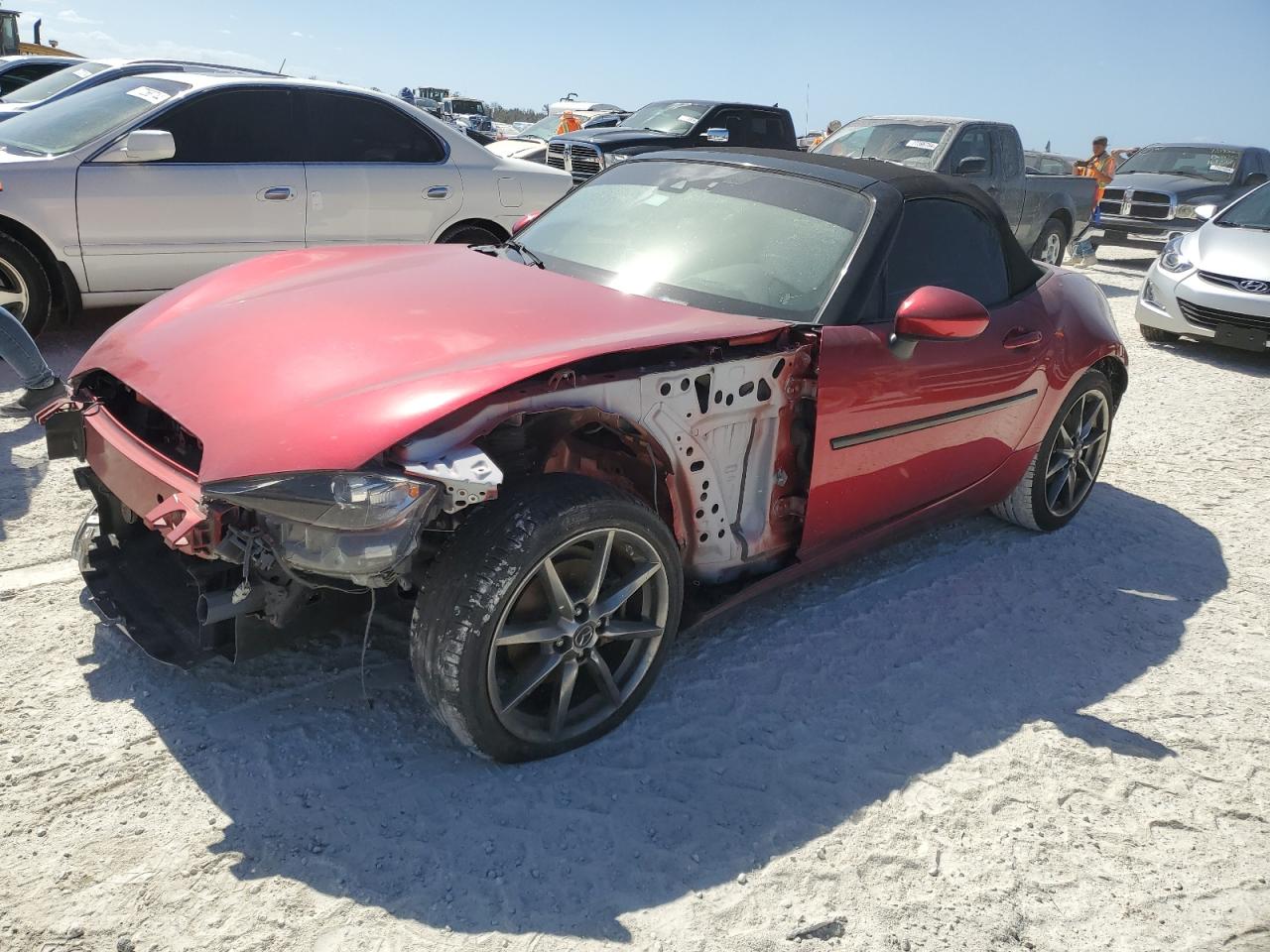 2019 Mazda MX-5 VIN JM1NDAD70K0303872