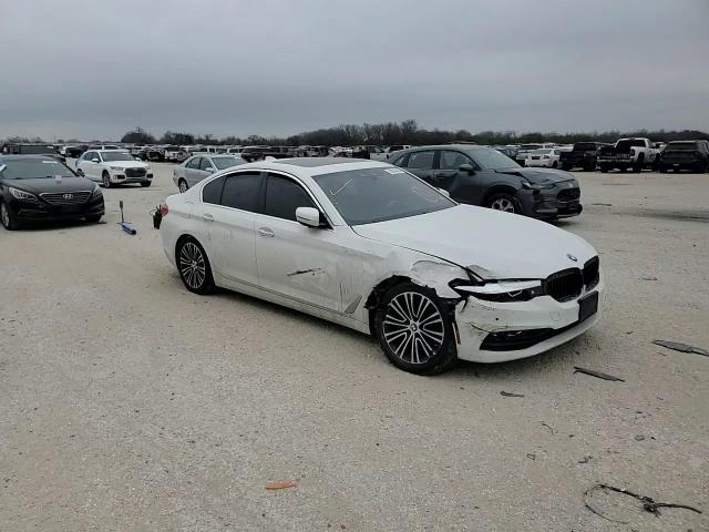 2018 BMW 5er VIN WBAJA7C5XJWA74378 Copart auction photo, front end / minor dent/scratches damage thumbnail 10