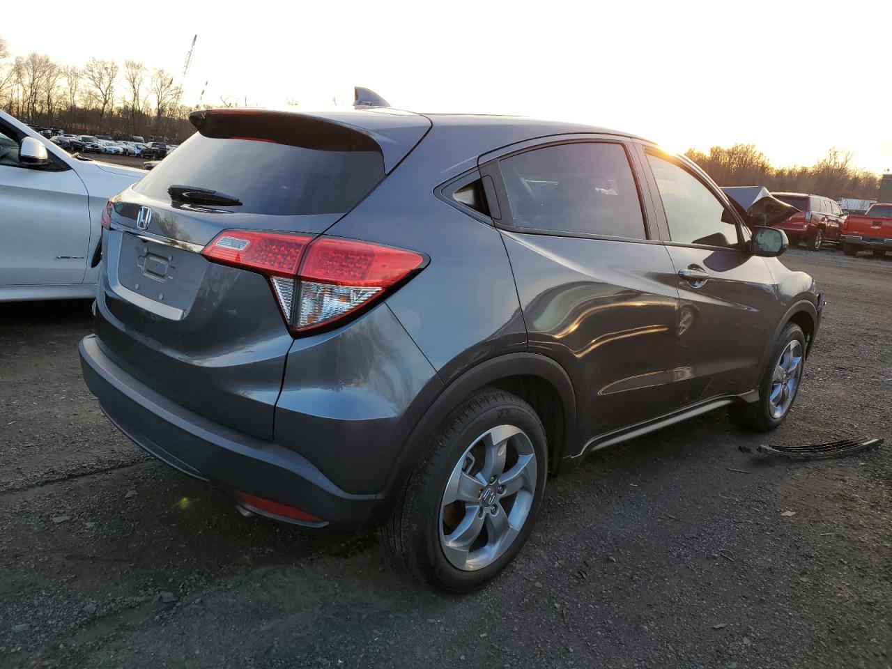 2021 Honda HR-V VIN 3CZRU5H37MM709089 Copart auction photo, front end damage thumbnail 3
