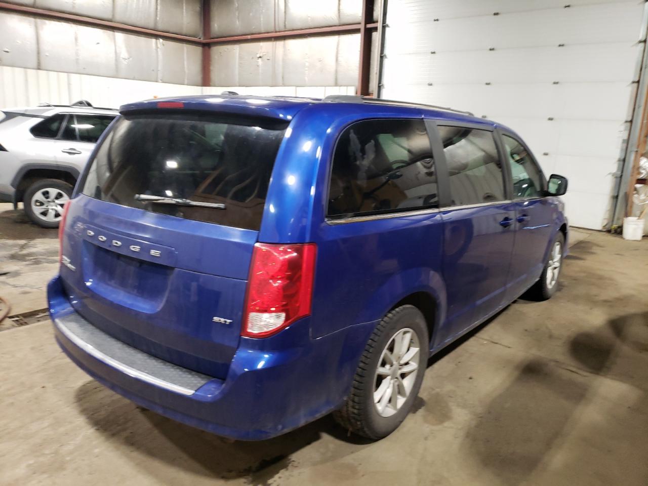 2020 Dodge Caravan VIN 2C4RDGCG1LR179690 Copart auction photo, all over damage thumbnail 3