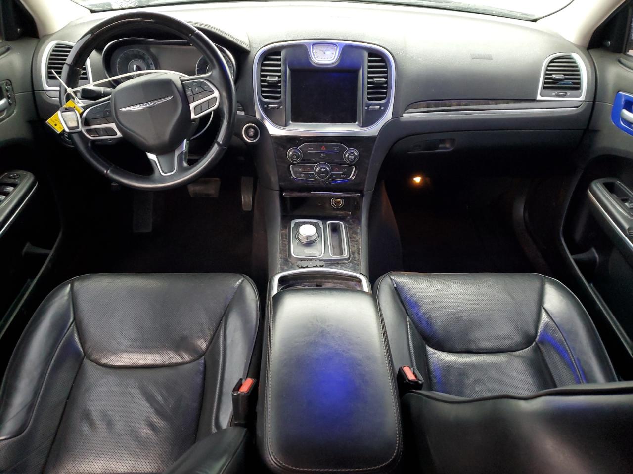 2018 Chrysler 300 VIN 2C3CCAKG1JH216686 Copart auction photo, front end / side damage thumbnail 8
