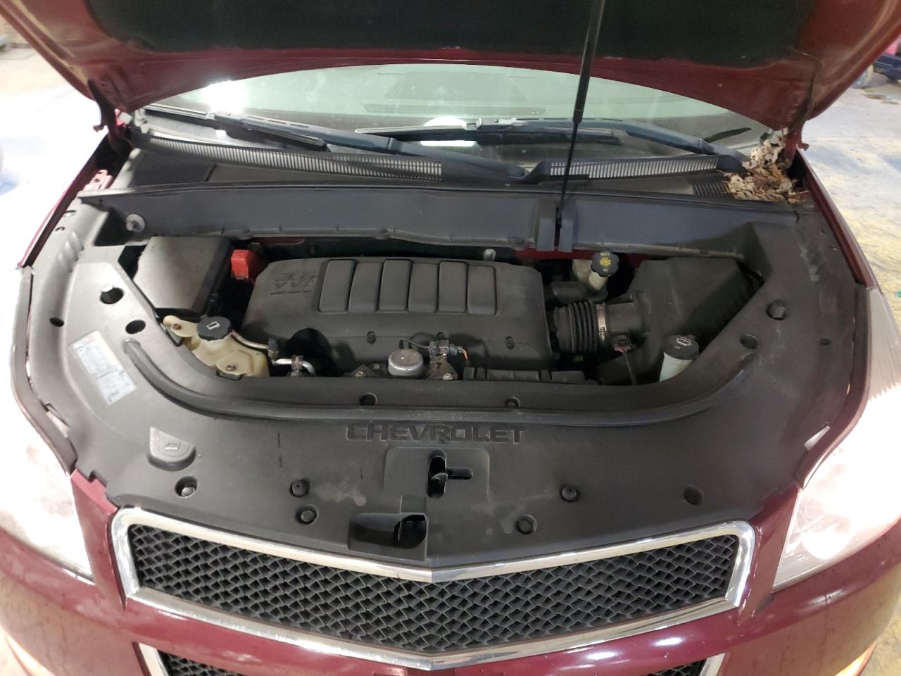 2011 Chevrolet Traverse VIN 1GNKRJED2BJ133606 Copart auction photo, front end / minor dent/scratches damage thumbnail 14