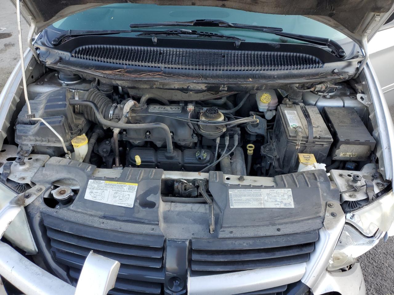 2007 Dodge Caravan VIN 2D4GP44L97R146471 Copart auction photo, front end / side damage thumbnail 12