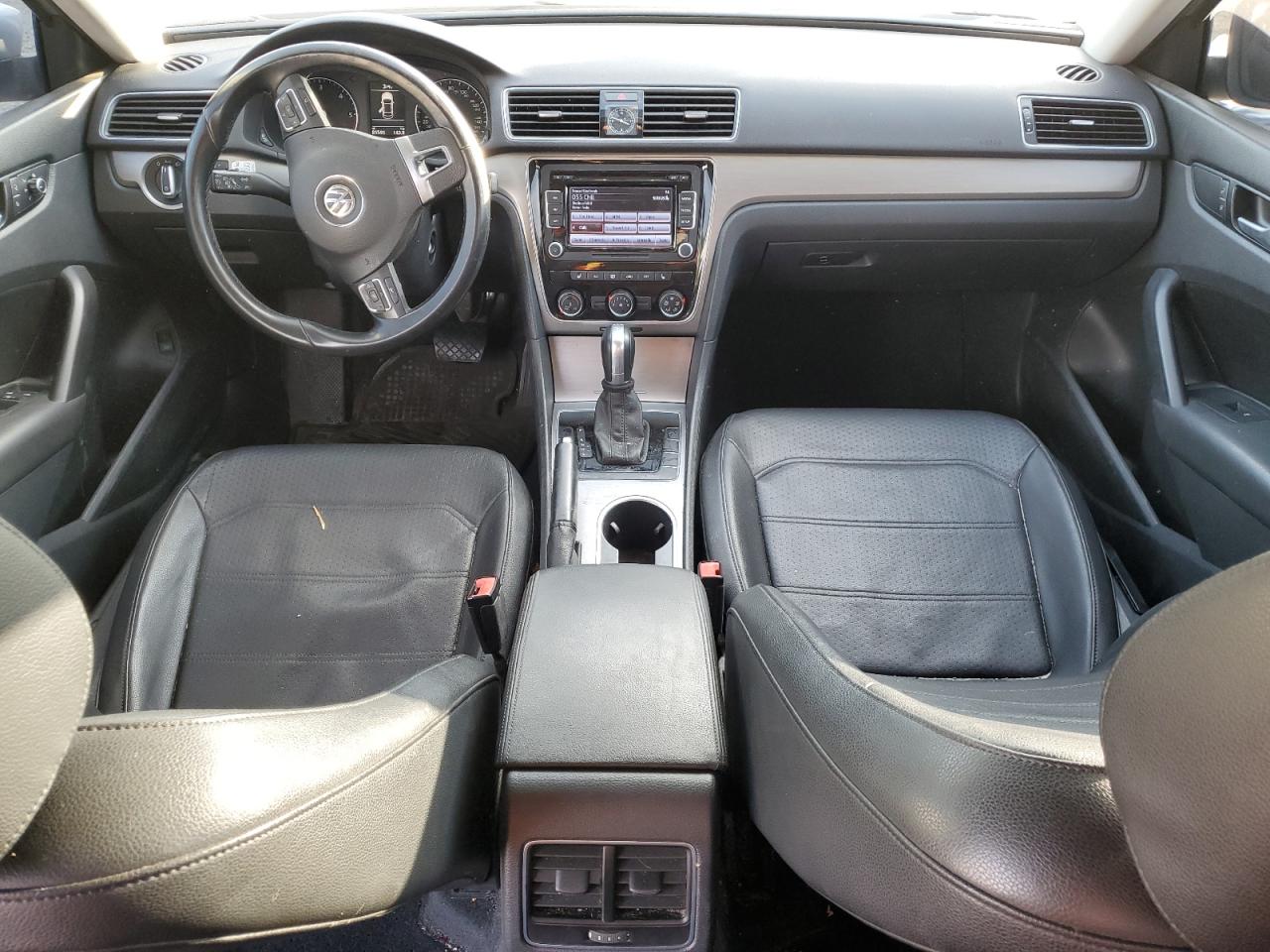 2015 Volkswagen Passat VIN 1VWBV7A33FC086209 Copart auction photo, front end / rear end damage thumbnail 8