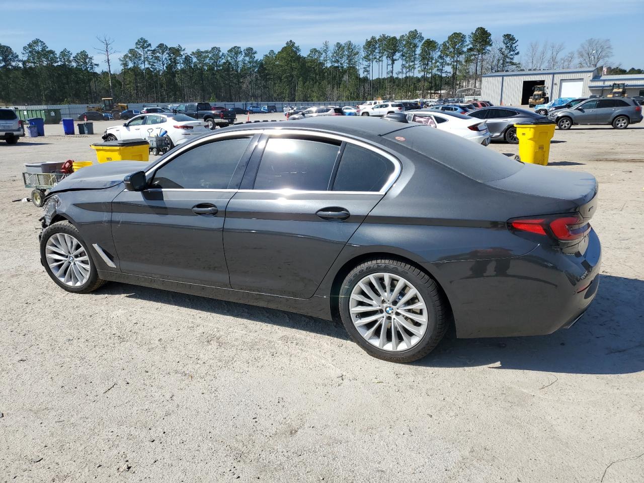 2021 BMW 5er VIN WBA13BJ02MCF10036 Copart auction photo, front end damage thumbnail 2