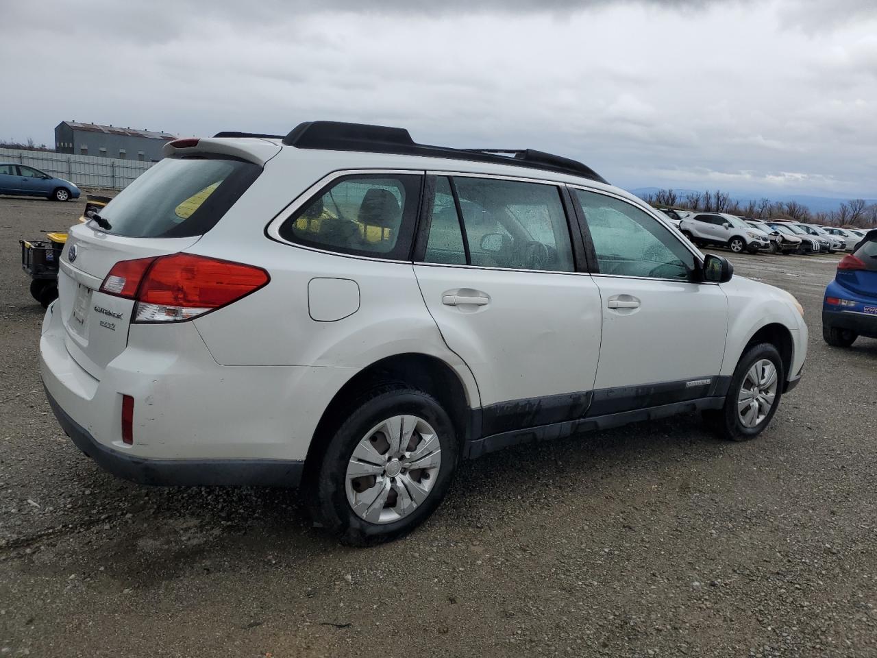 2011 Subaru Outback VIN 4S4BRBAC8B3395481 Copart auction photo, minor dent/scratches damage thumbnail 3