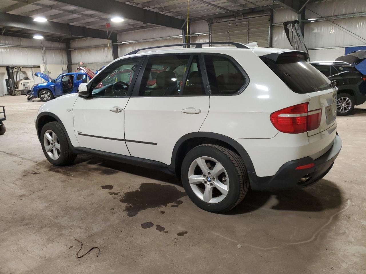 2007 BMW X5 VIN 4USFE43537LY76607 Copart auction photo, side / front end damage thumbnail 2