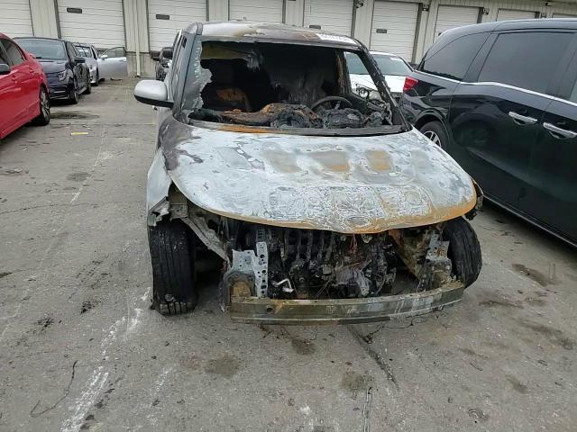 2020 KIA Soul VIN KNDJ23AU2L7072850 Copart auction photo, burn - interior / burn - engine damage thumbnail 10