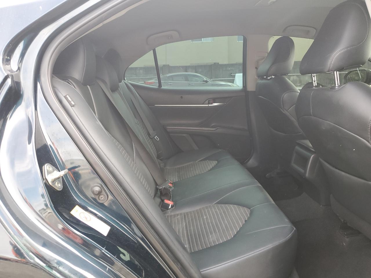 2018 Toyota Camry VIN 4T1B11HK5JU635965 Copart auction photo, front end / rear end damage thumbnail 10