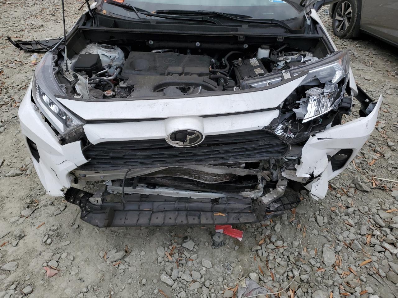 2021 Toyota RAV 4 VIN 2T3P1RFV1MC239434 Copart auction photo, front end / minor dent/scratches damage thumbnail 12