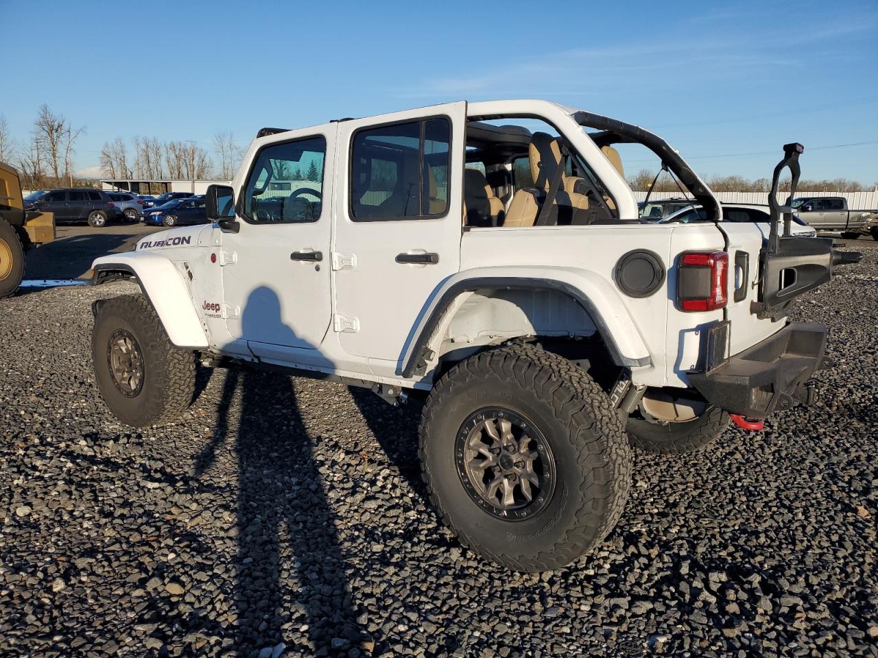 2018 Jeep Wrangler VIN 1C4HJXFG4JW261482 Copart auction photo, vandalism damage thumbnail 2