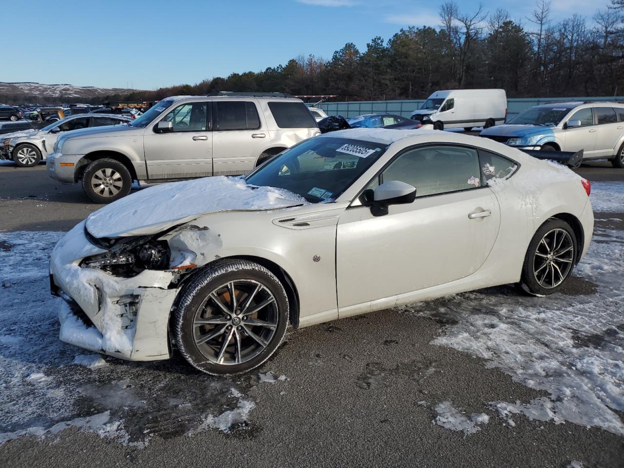 2020 Toyota GT86 VIN JF1ZNAA14L8753886