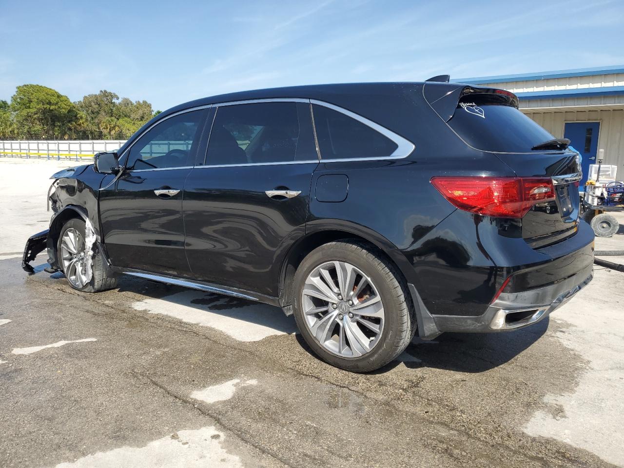 2017 Acura MDX VIN 5FRYD3H56HB013923 Copart auction photo, front end / minor dent/scratches damage thumbnail 2