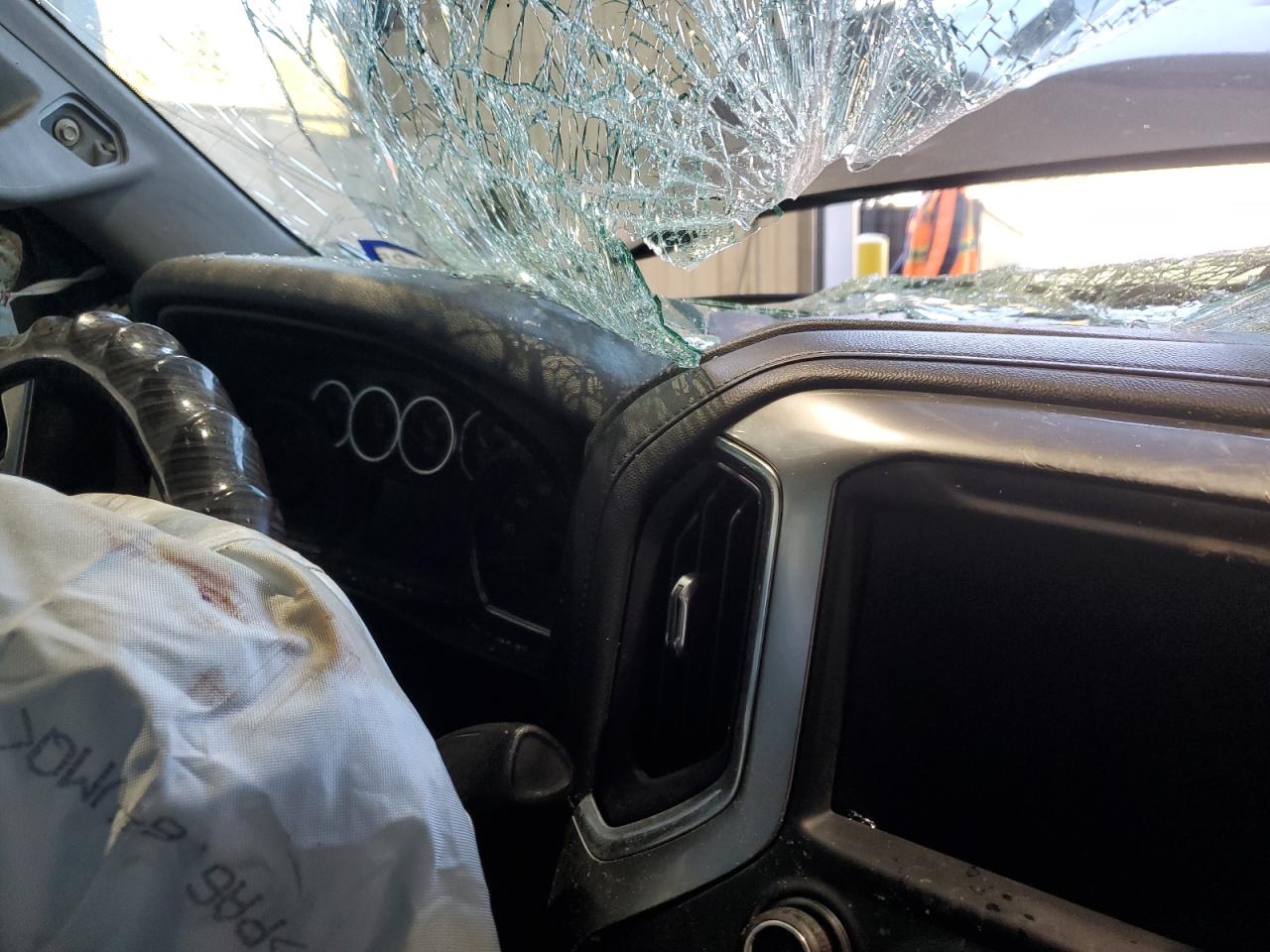 2019 Chevrolet Silverado VIN 1GCUYDED6KZ316708 Copart auction photo, all over / minor dent/scratches damage thumbnail 9