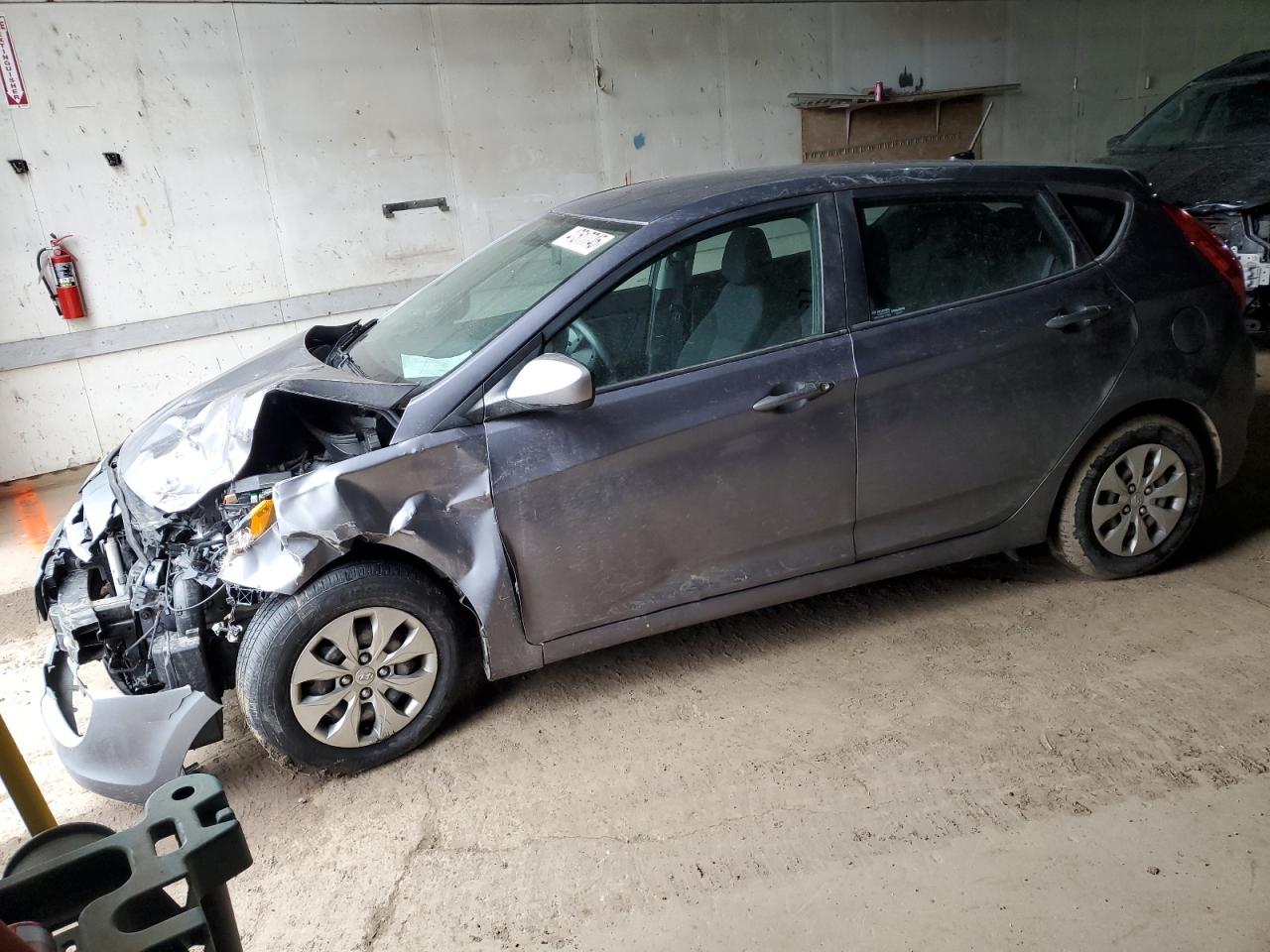 2017 Hyundai Accent VIN KMHCT5AE5HU342409