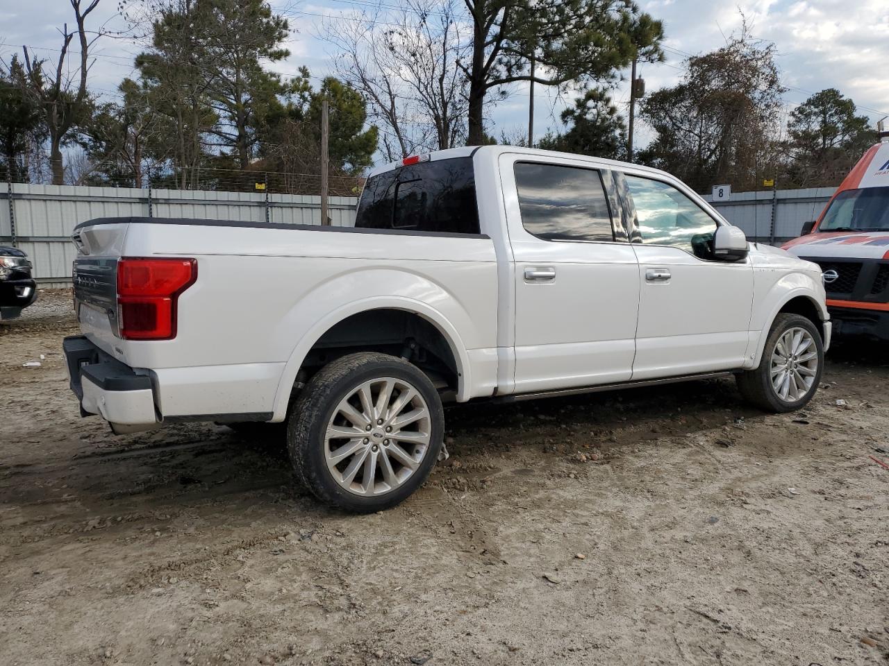 2019 Ford F-150 VIN 1FTEW1EG9KFA30923 Copart auction photo, front end / minor dent/scratches damage thumbnail 3