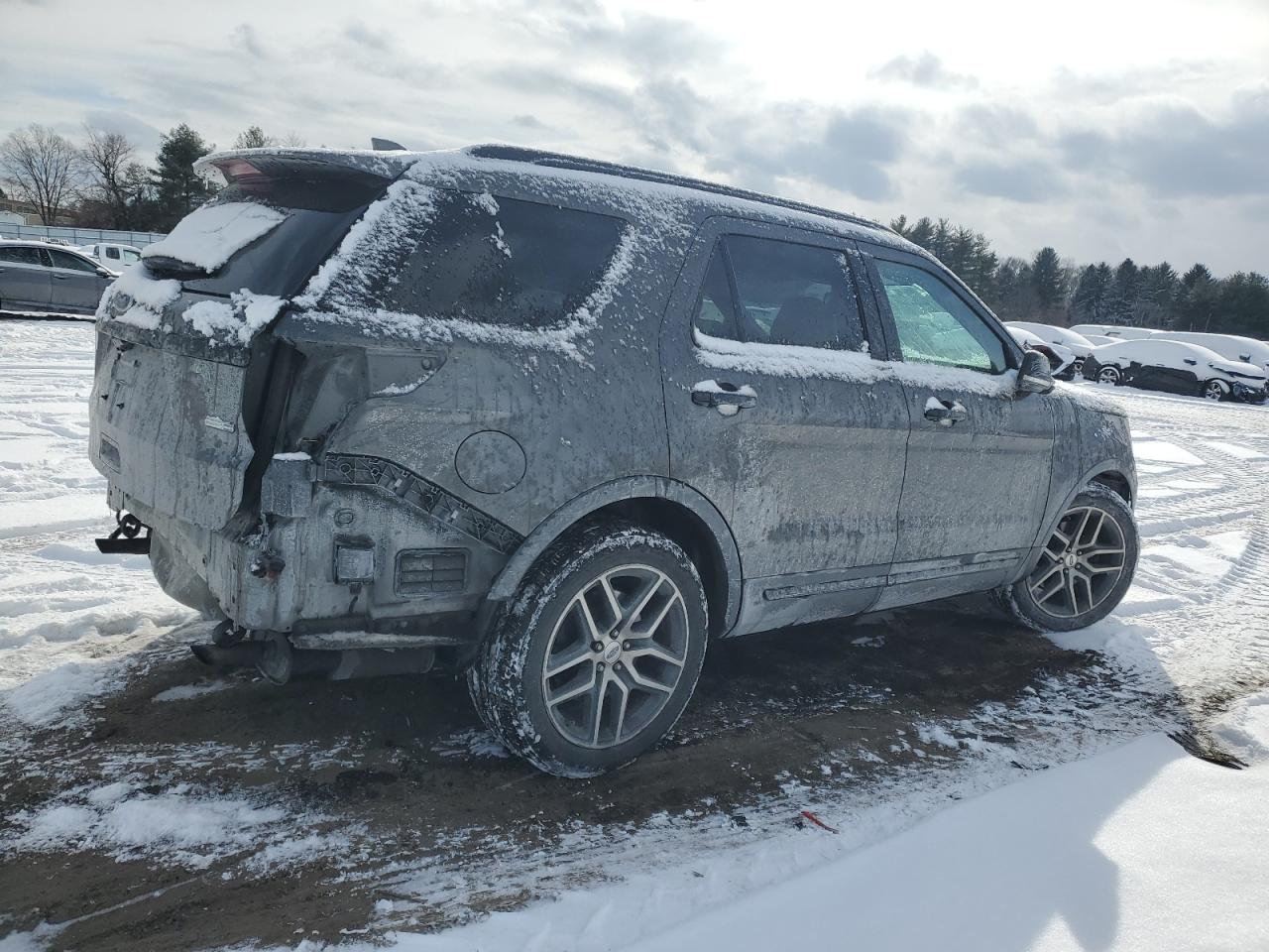 2017 Ford Explorer VIN 1FM5K8GT3HGE18145 Copart auction photo, rear end / minor dent/scratches damage thumbnail 3