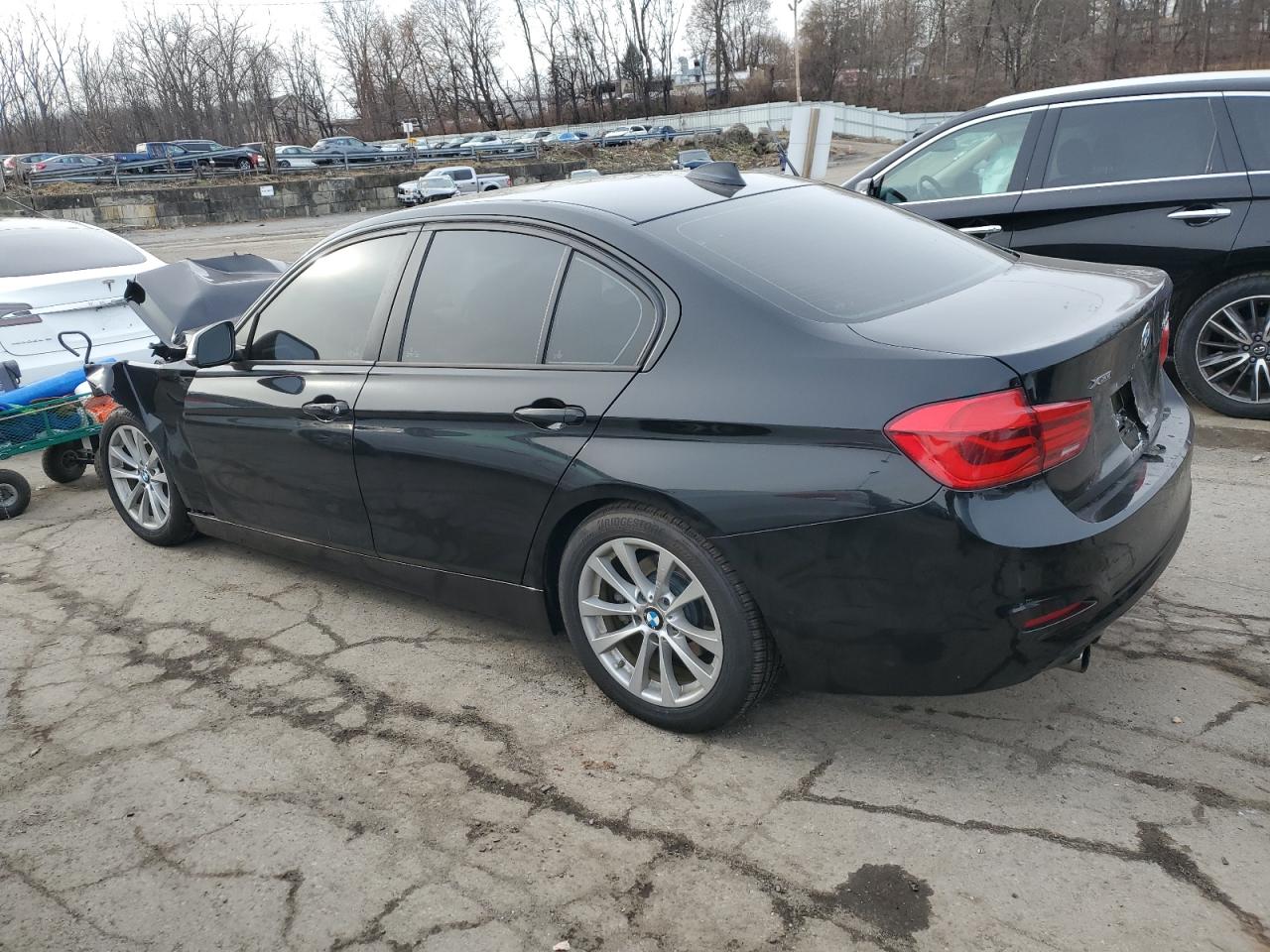2018 BMW 3er VIN WBA8A3C57JA489644 Copart auction photo, front end / rear end damage thumbnail 2