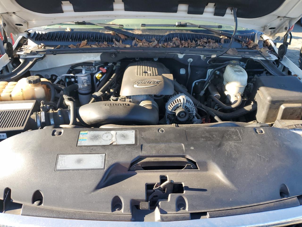 2005 GMC Yukon VIN 1GKEC13T05R105542 Copart auction photo, rear end / top/roof damage thumbnail 12