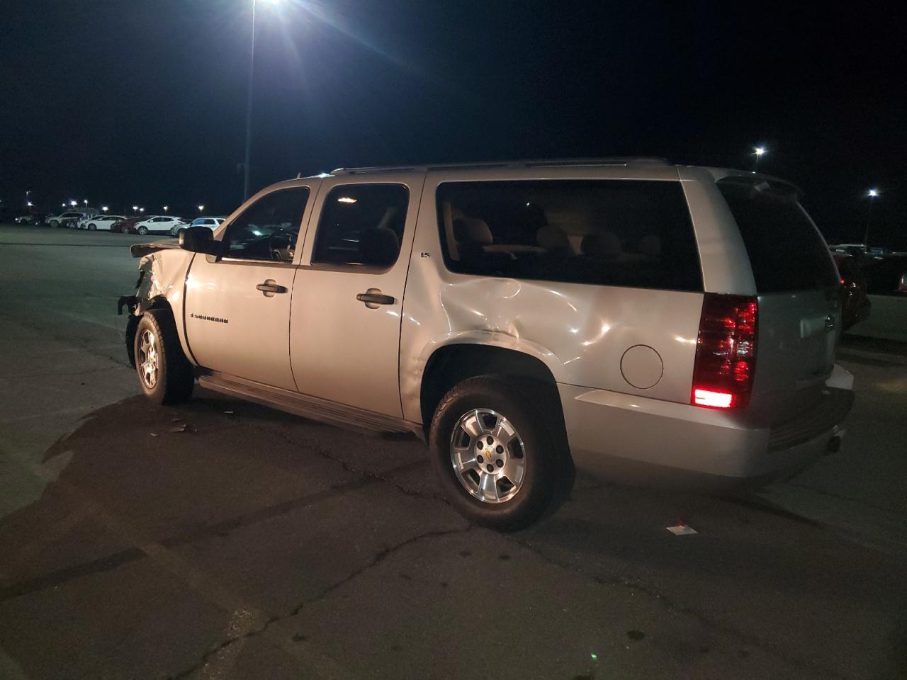 2009 Chevrolet Suburban VIN 1GNFC16J99R188878 Copart auction photo, front end / side damage thumbnail 2