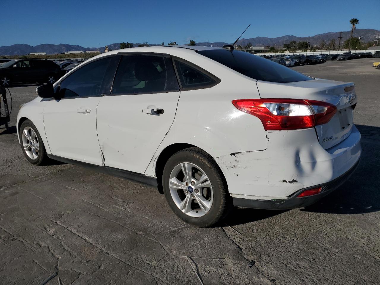 2014 Ford Focus VIN 1FADP3F2XEL363344 Copart auction photo, rear end / side damage thumbnail 2