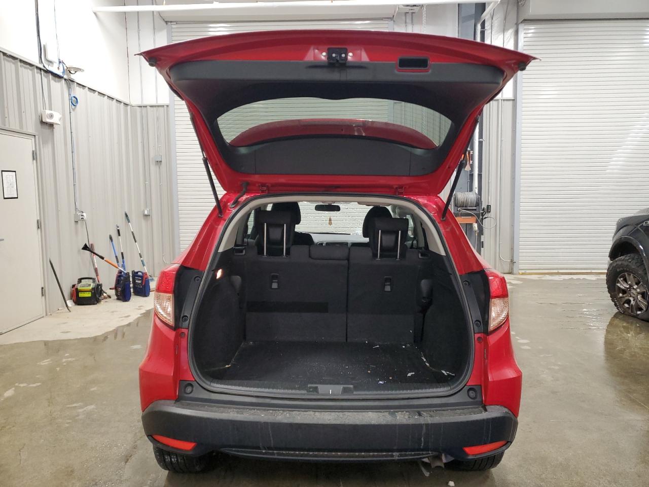 2018 Honda HR-V VIN 3CZRU6H57JG706548 Copart auction photo, front end damage thumbnail 6