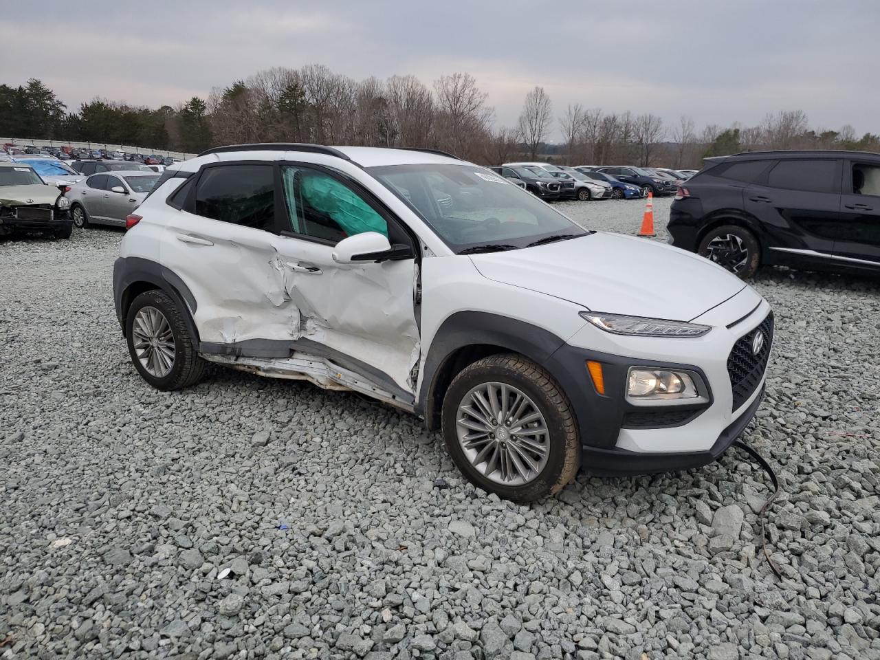 2020 Hyundai Kona VIN KM8K2CAA6LU579080 Copart auction photo, side damage thumbnail 4